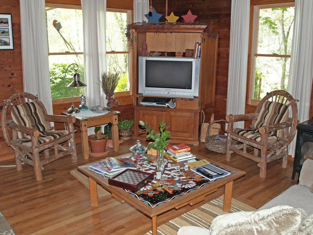 Henson Cove Place Bed And Breakfast W/Cabin Хайавасси Экстерьер фото