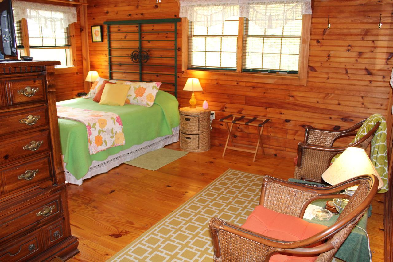 Henson Cove Place Bed And Breakfast W/Cabin Хайавасси Экстерьер фото